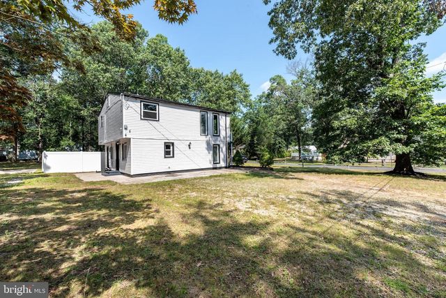 2421 HIGHLAND RD, Williamstown, NJ 08094