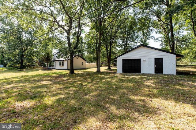 2421 HIGHLAND RD, Williamstown, NJ 08094