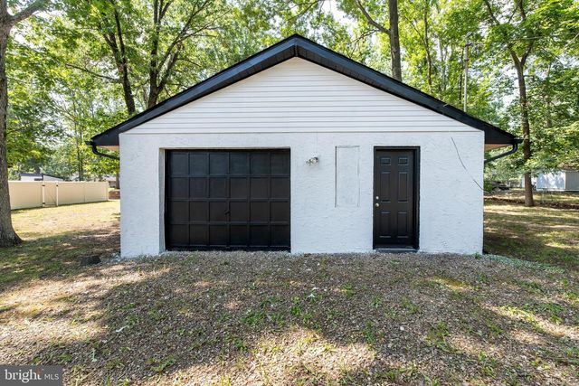 2421 HIGHLAND RD, Williamstown, NJ 08094