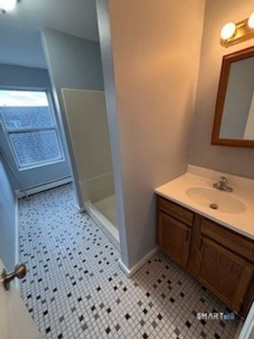 760 washington Avenue 3c, West Haven, CT 06516