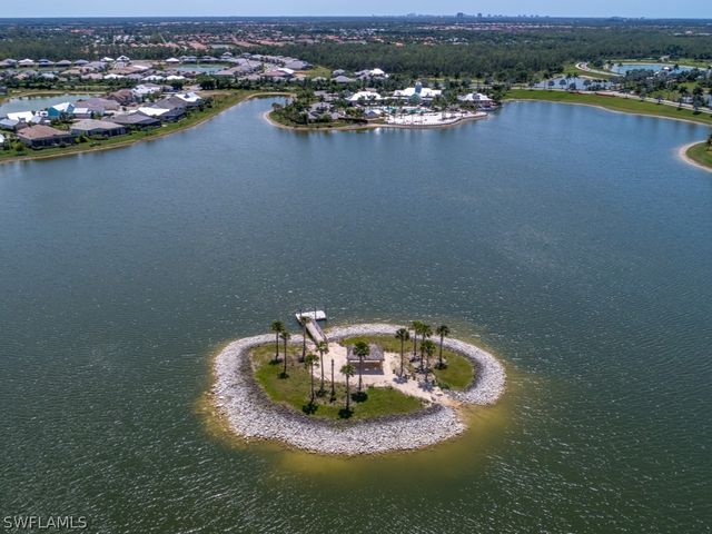 14591 Edgewater CIR, Naples, FL 34114