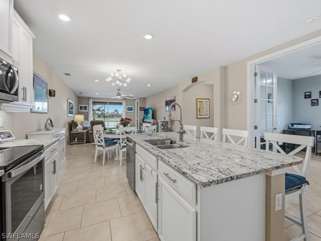 14591 Edgewater CIR, Naples, FL 34114