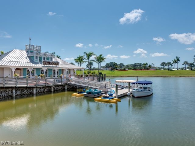 14591 Edgewater CIR, Naples, FL 34114