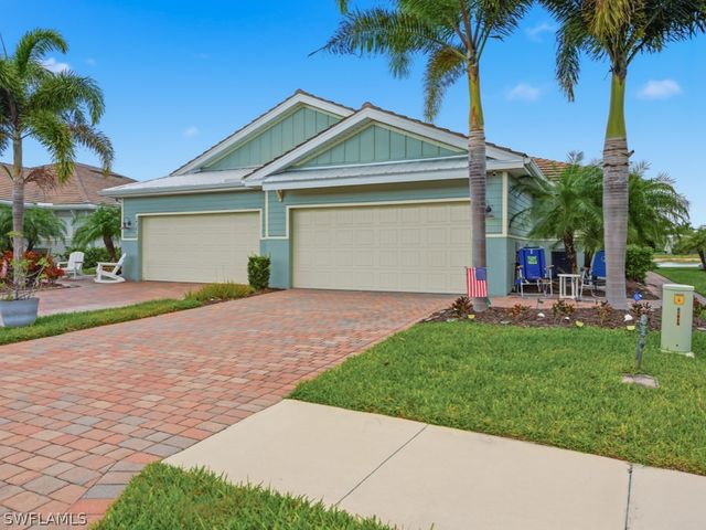 14591 Edgewater CIR, Naples, FL 34114