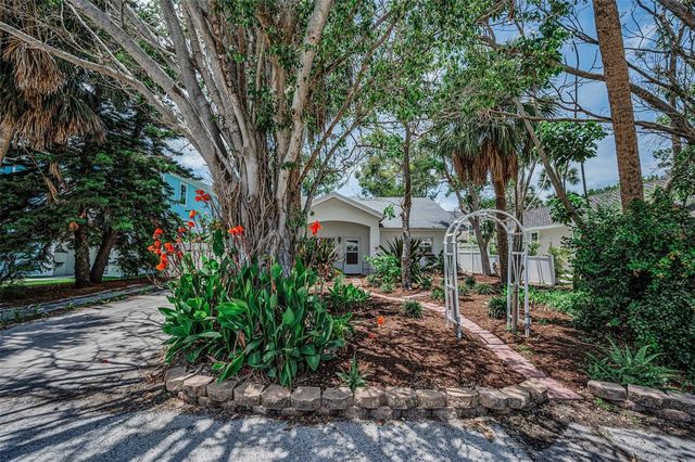720 BRUCE AVENUE, Clearwater Beach, FL 33767