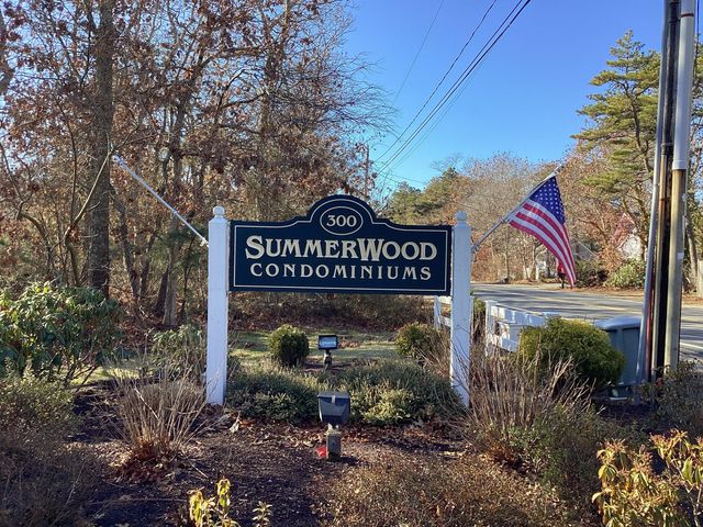 300 Falmouth Road APT 6B, Mashpee, MA 02649