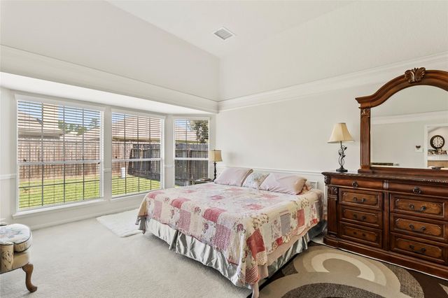 427 Pinewood Ridge Drive, Spring, TX 77386