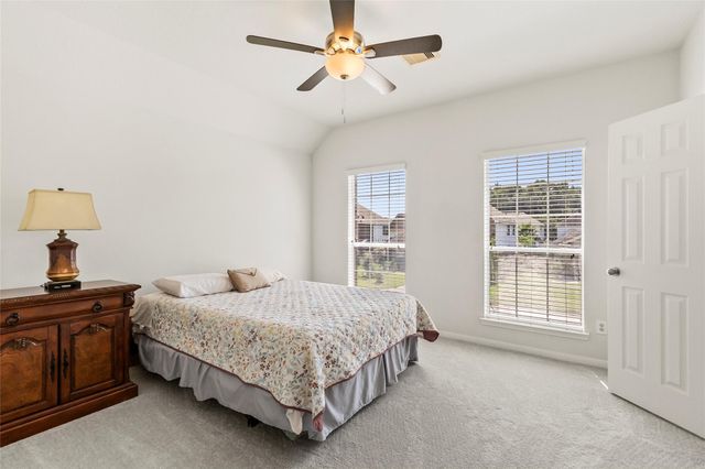 427 Pinewood Ridge Drive, Spring, TX 77386