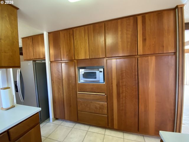 4115 Sw IOWA St, Portland, OR 97221