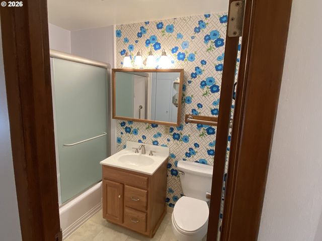 4115 Sw IOWA St, Portland, OR 97221