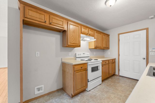 3635 S Juniper Avenue, Springfield, MO 65804