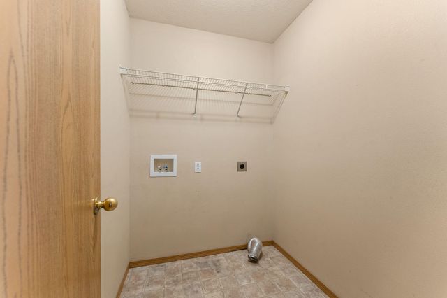 3635 S Juniper Avenue, Springfield, MO 65804