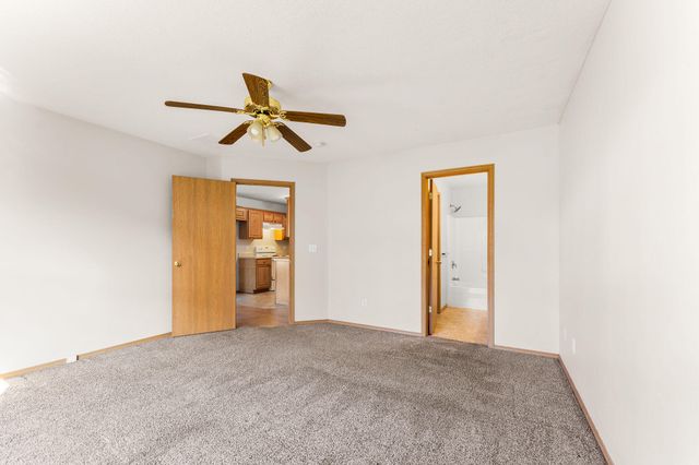 3635 S Juniper Avenue, Springfield, MO 65804