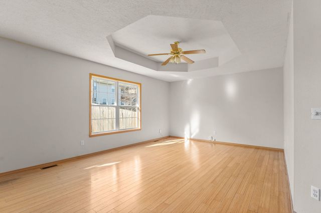 3635 S Juniper Avenue, Springfield, MO 65804