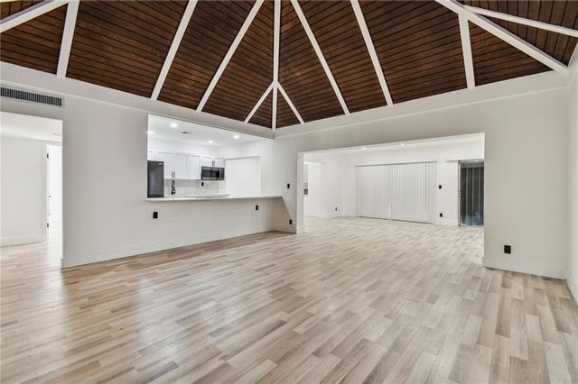 5704 S Travelers Palm, Tamarac, FL 33319