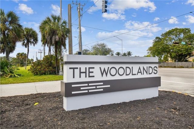 5704 S Travelers Palm, Tamarac, FL 33319