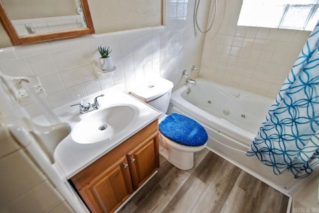 717 Wildwood Drive, Sherwood, AR 72120