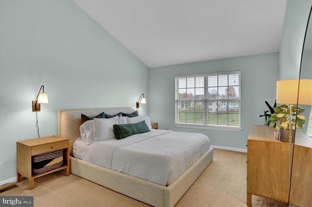 2305 CARRIAGE LN, Royersford, PA 19468