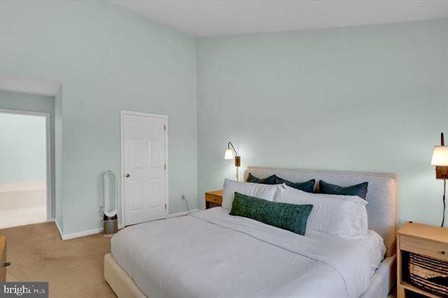 2305 CARRIAGE LN, Royersford, PA 19468