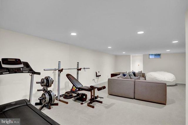 2305 CARRIAGE LN, Royersford, PA 19468