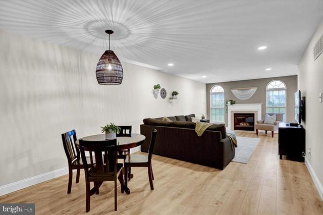2305 CARRIAGE LN, Royersford, PA 19468
