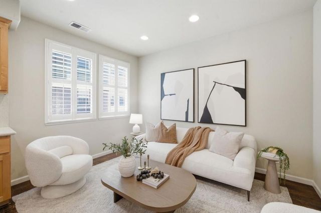 2210 Mendocino Lane, San Jose, CA 95124