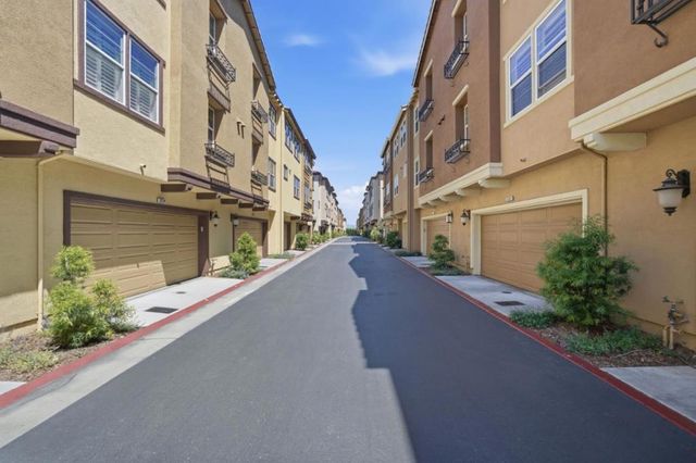 2210 Mendocino Lane, San Jose, CA 95124