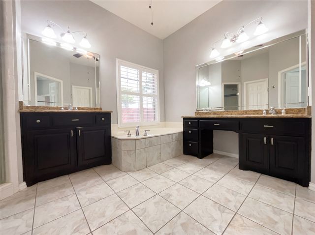 2400 Creekview Drive, Plano, TX 75093