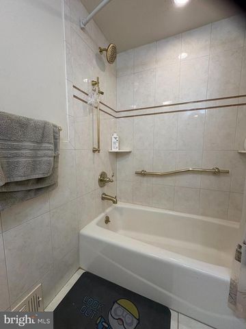 416 EMERSON RD, Huntingdon Valley, PA 19006
