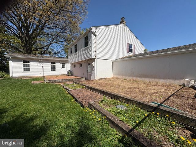 416 EMERSON RD, Huntingdon Valley, PA 19006