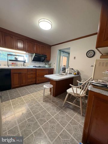 416 EMERSON RD, Huntingdon Valley, PA 19006