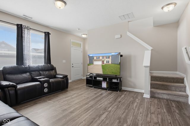 4073 Denali Drive, Indianapolis, IN 46235