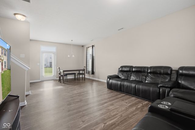 4073 Denali Drive, Indianapolis, IN 46235