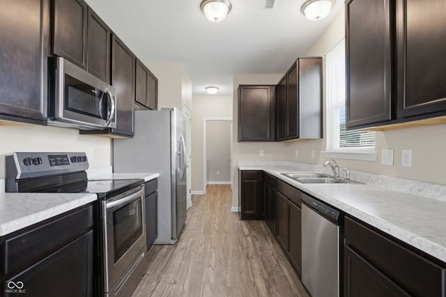4073 Denali Drive, Indianapolis, IN 46235