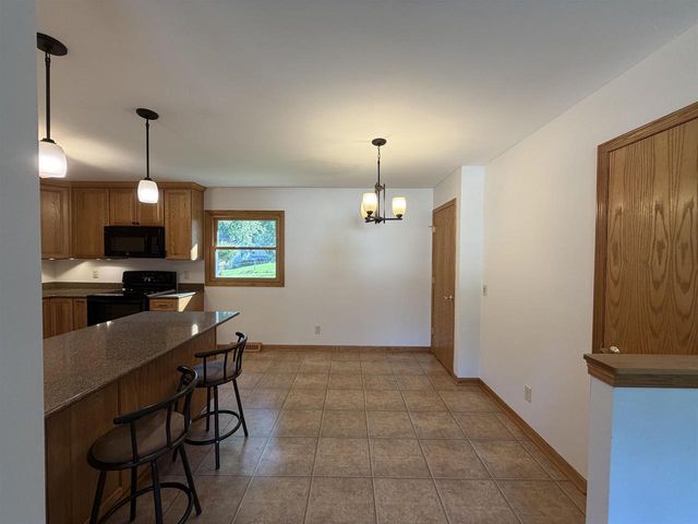 2513 Sara Road, Madison, WI 53711