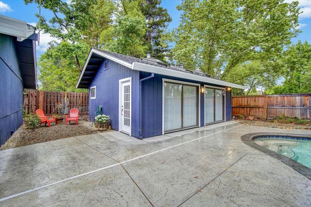 144 W Gold Creek Cir, Folsom, CA 95630