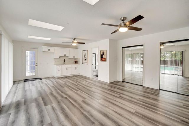 144 W Gold Creek Cir, Folsom, CA 95630