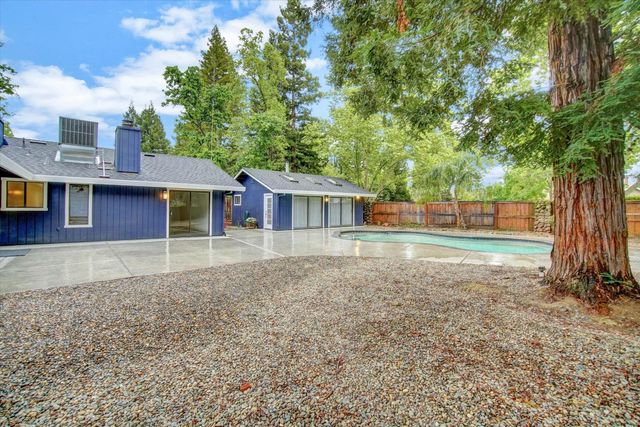 144 W Gold Creek Cir, Folsom, CA 95630