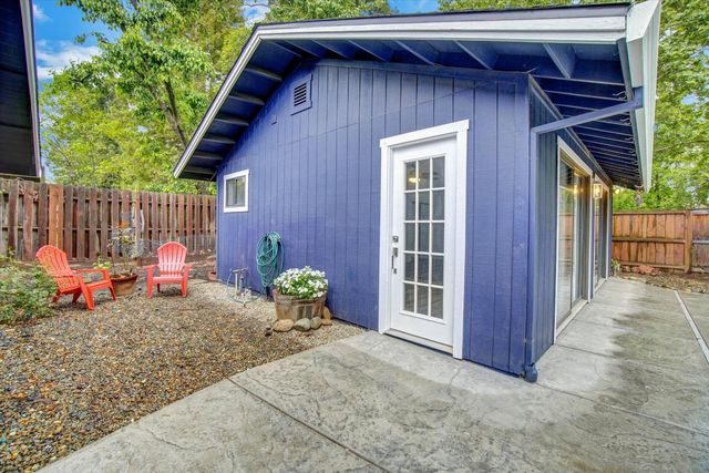 144 W Gold Creek Cir, Folsom, CA 95630