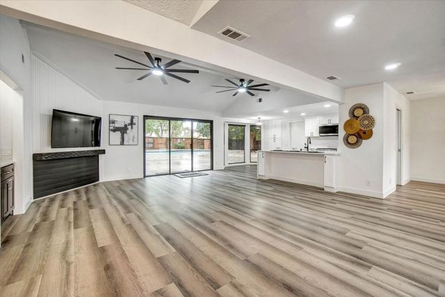 144 W Gold Creek Cir, Folsom, CA 95630