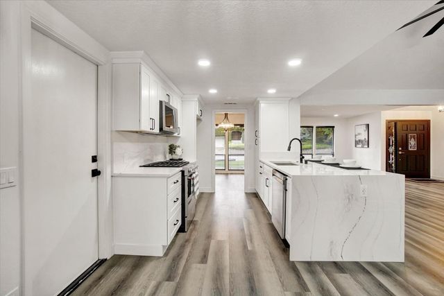 144 W Gold Creek Cir, Folsom, CA 95630