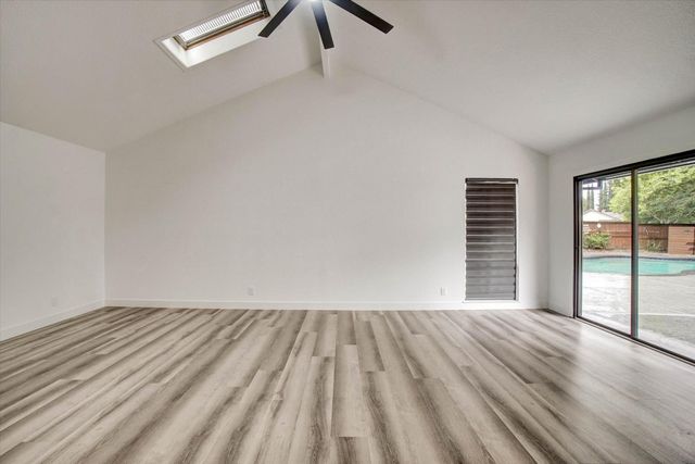 144 W Gold Creek Cir, Folsom, CA 95630