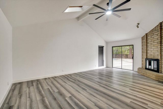 144 W Gold Creek Cir, Folsom, CA 95630