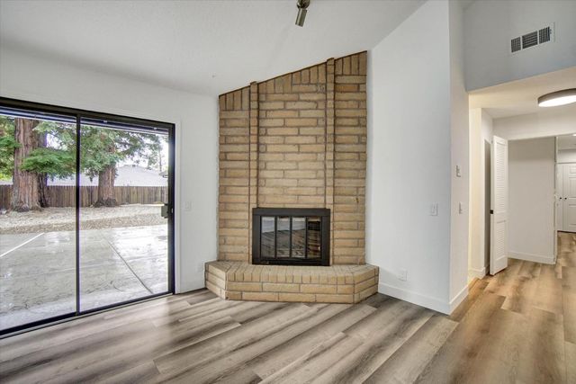 144 W Gold Creek Cir, Folsom, CA 95630