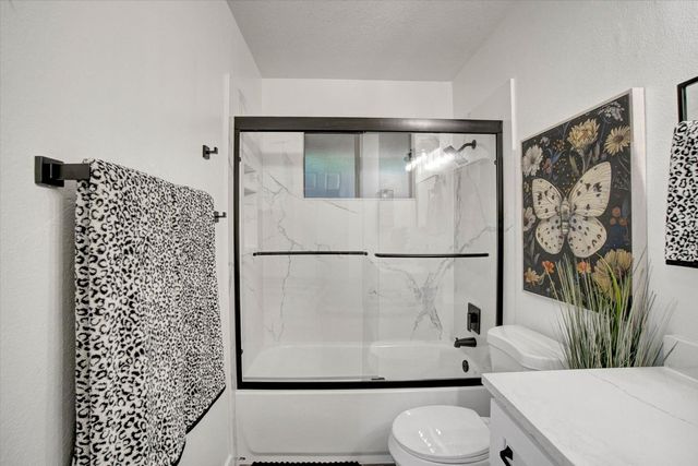 144 W Gold Creek Cir, Folsom, CA 95630