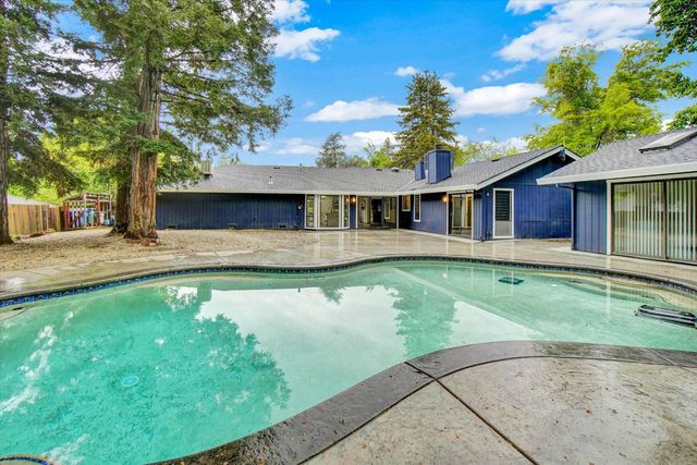 144 W Gold Creek Cir, Folsom, CA 95630