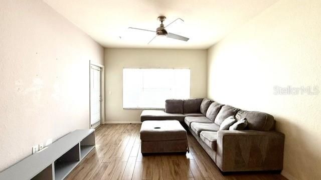 2604 GRAND CENTRAL PARKWAY 10, Orlando, FL 32839