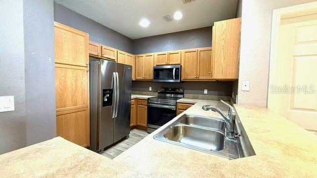 2604 GRAND CENTRAL PARKWAY 10, Orlando, FL 32839