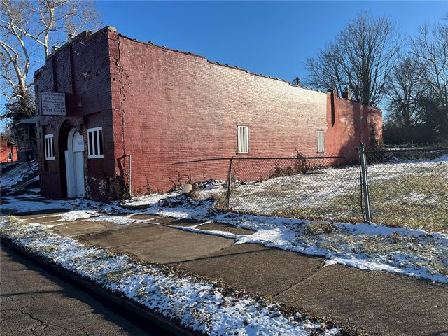 4654 Saint Louis Avenue, St Louis, MO 63115