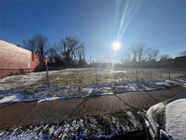 4654 Saint Louis Avenue, St Louis, MO 63115